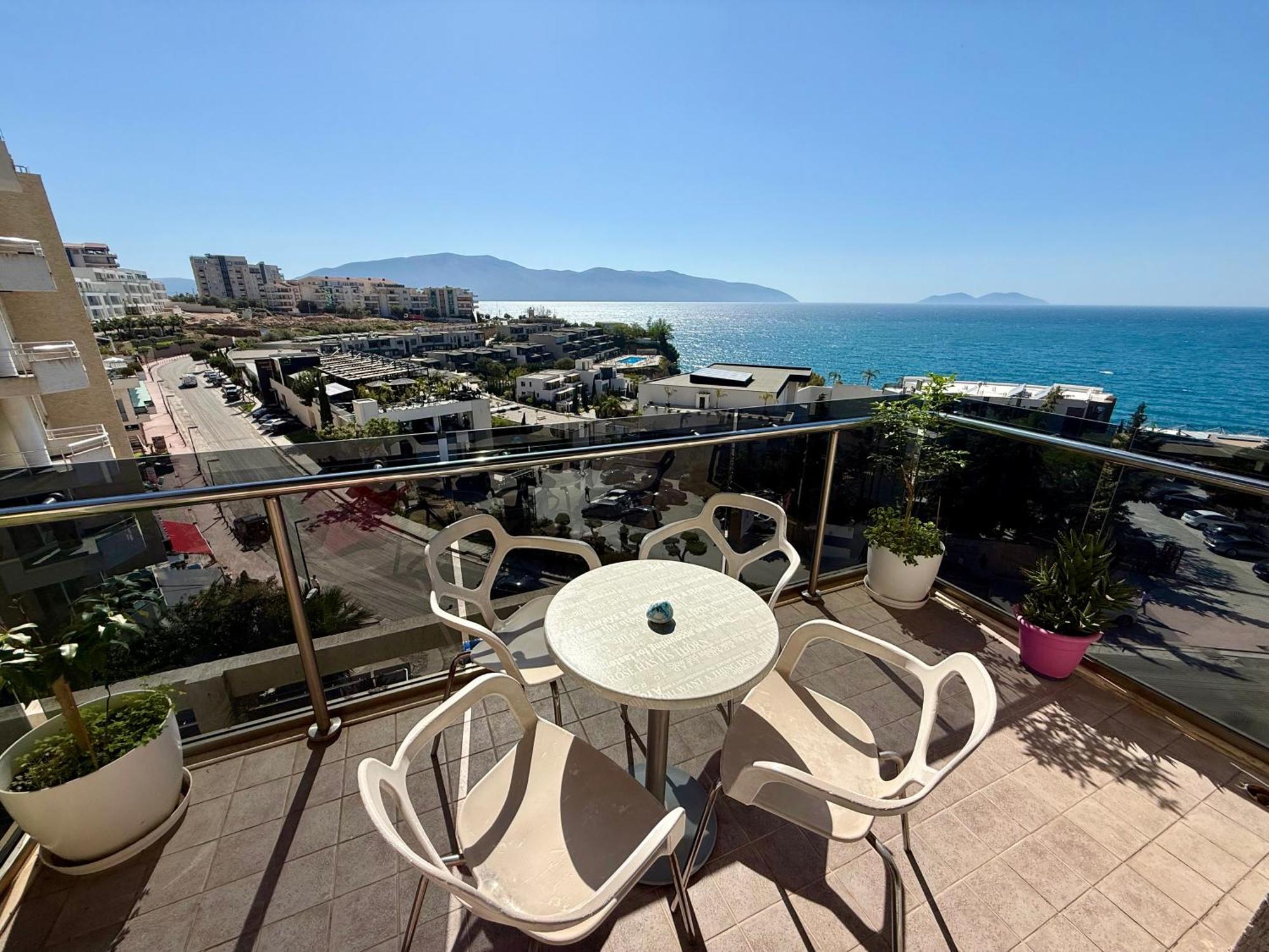 Spectacular Seaview Apartment Vlorë Eksteriør bilde